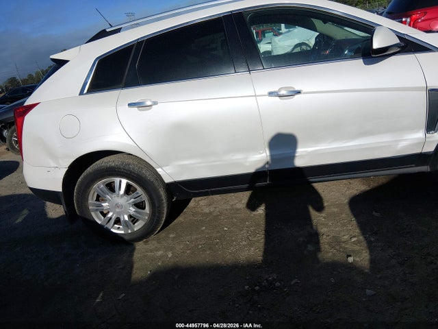 44957796 :رقم المزاد ، 3GYFNEE39DS629308 vin ، 2013 Cadillac Srx Premium Collection مزاد بيع