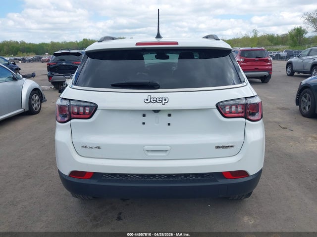 2022 Jeep Compass Latitude Lux 4x4 მანქანა იყიდება აუქციონზე, vin: 3C4NJDFB2NT173337, აუქციონის ნომერი: 44957810
