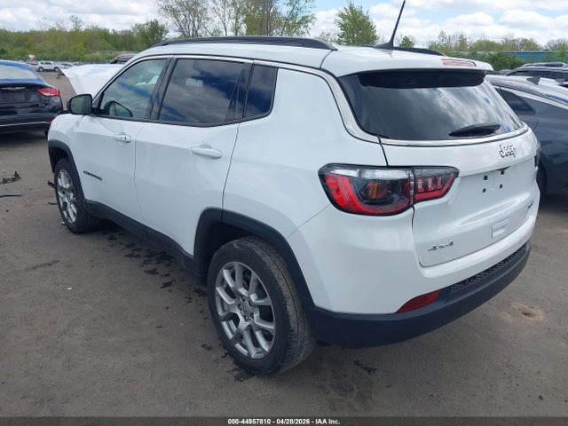 2022 Jeep Compass Latitude Lux 4x4 მანქანა იყიდება აუქციონზე, vin: 3C4NJDFB2NT173337, აუქციონის ნომერი: 44957810