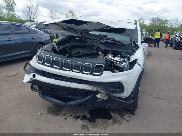 2022 Jeep Compass Latitude Lux 4x4 მანქანა იყიდება აუქციონზე, vin: 3C4NJDFB2NT173337, აუქციონის ნომერი: 44957810