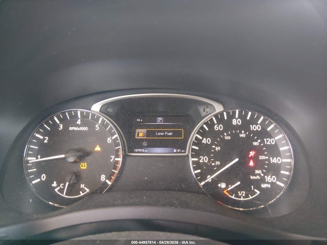 Продажа на аукционе авто 2017 Nissan Pathfinder Sv, vin: 5N1DR2MN8HC665405, номер лота: 44957814