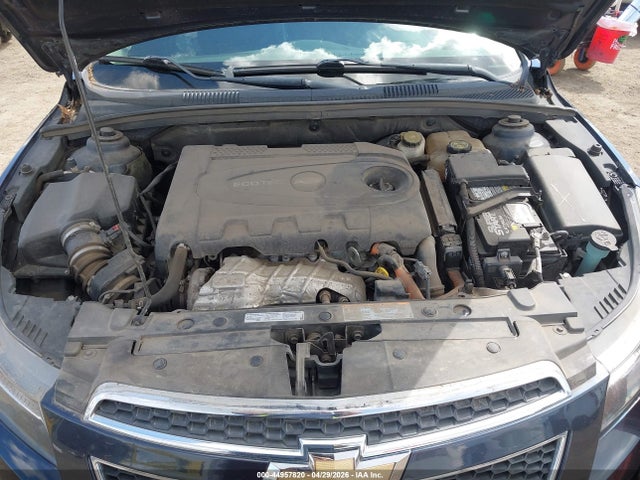 1G1P75SZ8E7396415 Chevrolet Cruze Diesel