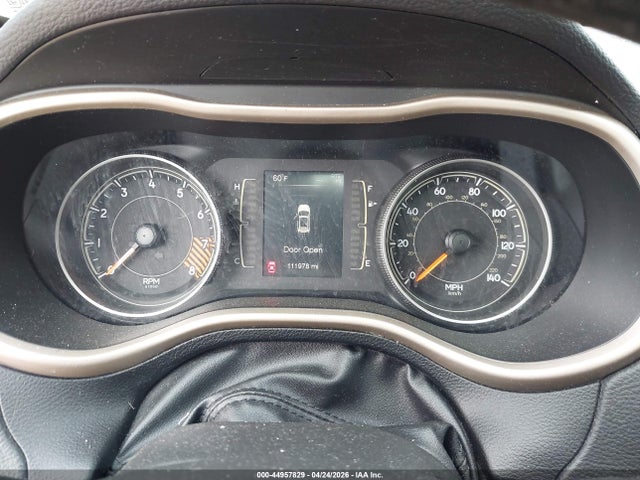 Продаж на аукціоні авто 2015 Jeep Cherokee Latitude, vin: 1C4PJMCS7FW614159, номер лоту: 44957829