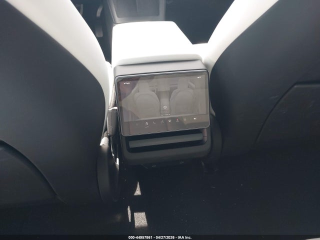 2026 Tesla Model 3 Premium Rear-wheel Drive/rear-wheel Drive მანქანა იყიდება აუქციონზე, vin: 5YJ3E1EA2TF146587, აუქციონის ნომერი: 44957861