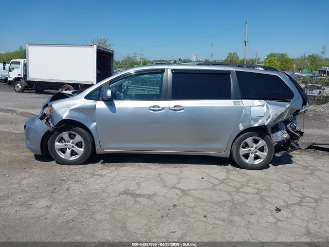 Продажа на аукционе авто 2012 Toyota Sienna Le V6 8 Passenger, vin: 5TDKK3DC2CS201540, номер лота: 44957869