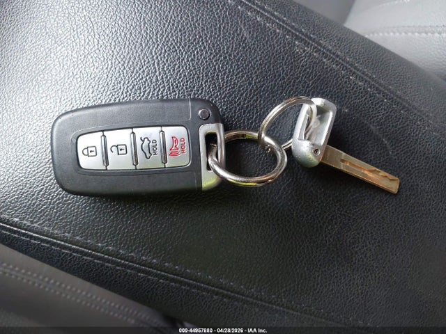44957880 :رقم المزاد ، 5NPEC4AC6BH169779 vin ، 2011 Hyundai Sonata Ltd مزاد بيع