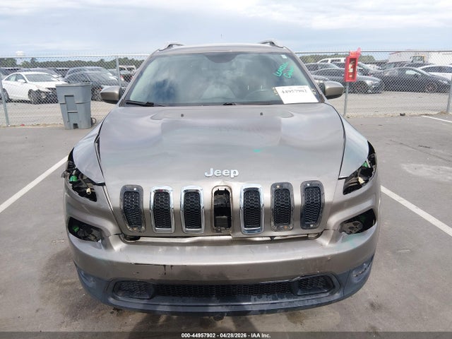 Продаж на аукціоні авто 2016 Jeep Cherokee Latitude, vin: 1C4PJMCS3GW253675, номер лоту: 44957902