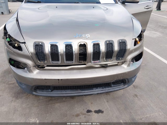Продаж на аукціоні авто 2016 Jeep Cherokee Latitude, vin: 1C4PJMCS3GW253675, номер лоту: 44957902