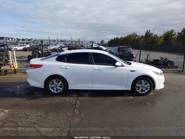 5XXGT4L32JG218556 KIA Optima Lx