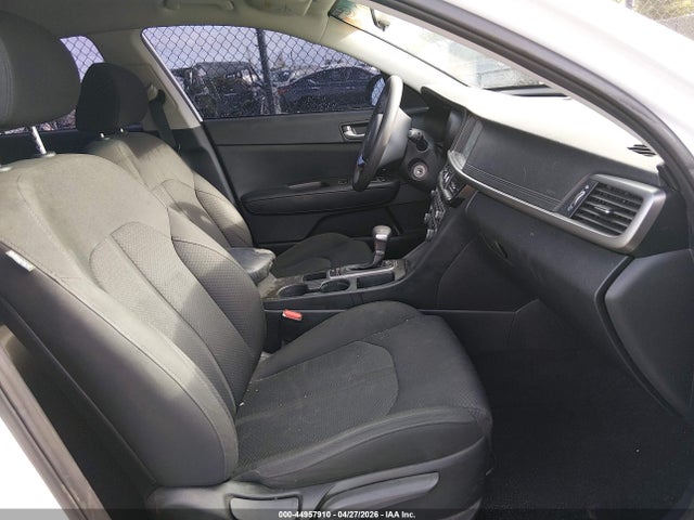 5XXGT4L32JG218556 KIA Optima Lx