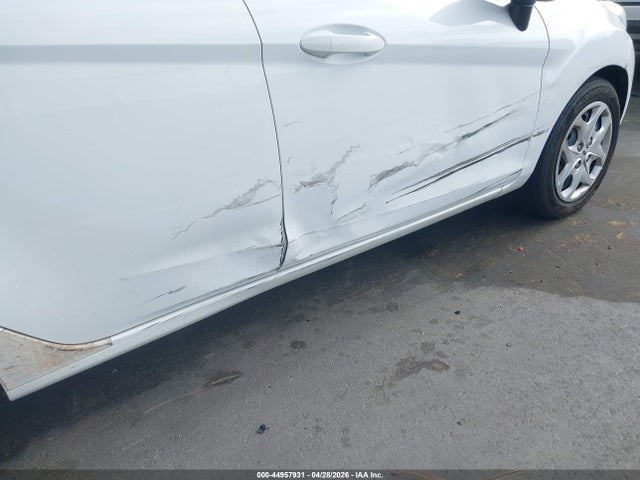44957931 :رقم المزاد ، 3FADP4AJ7DM152670 vin ، 2013 Ford Fiesta S مزاد بيع