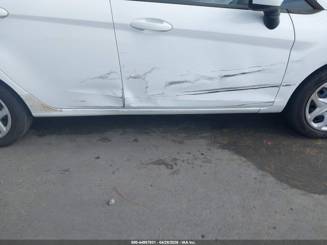 44957931 :رقم المزاد ، 3FADP4AJ7DM152670 vin ، 2013 Ford Fiesta S مزاد بيع