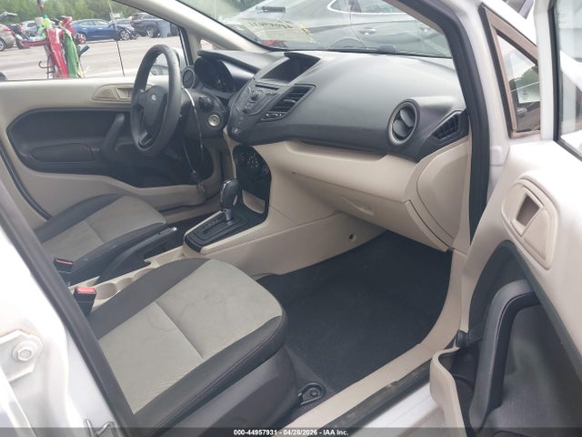 44957931 :رقم المزاد ، 3FADP4AJ7DM152670 vin ، 2013 Ford Fiesta S مزاد بيع