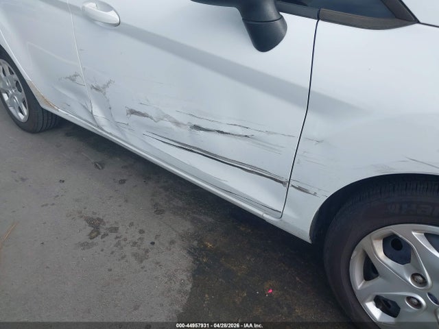 44957931 :رقم المزاد ، 3FADP4AJ7DM152670 vin ، 2013 Ford Fiesta S مزاد بيع