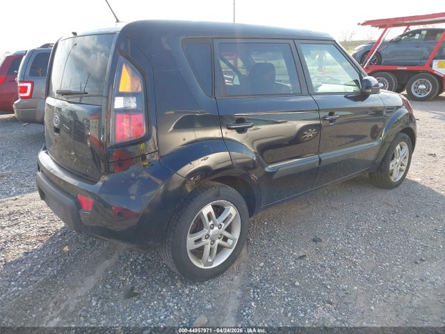 44957971 :رقم المزاد ، KNDJT2A29B7235661 vin ، 2011 Kia Soul + مزاد بيع