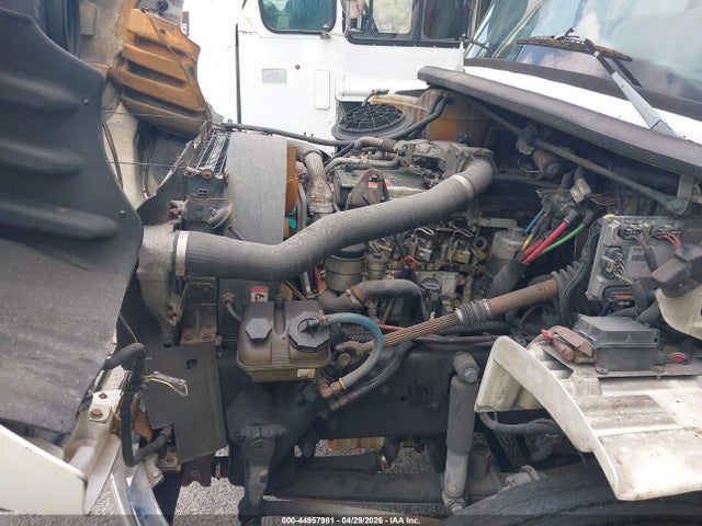 2005 Freightliner M2 106 Medium Duty მანქანა იყიდება აუქციონზე, vin: 1FVACWCS65HV43524, აუქციონის ნომერი: 44957981
