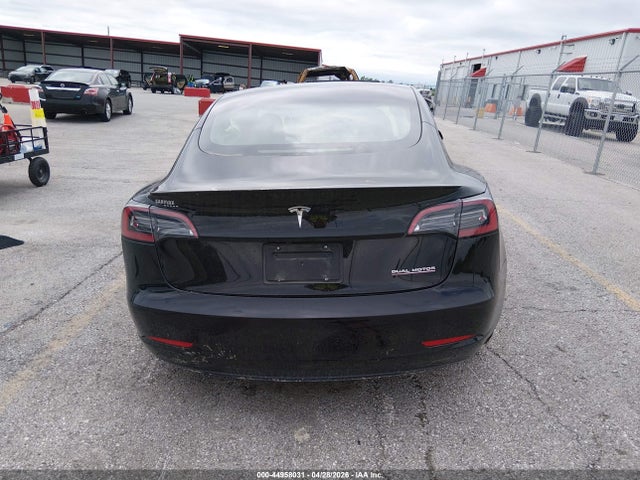 Продажа на аукционе авто 2023 Tesla Model 3 Performance Dual Motor All-wheel Drive, vin: 5YJ3E1EC5PF427807, номер лота: 44958031