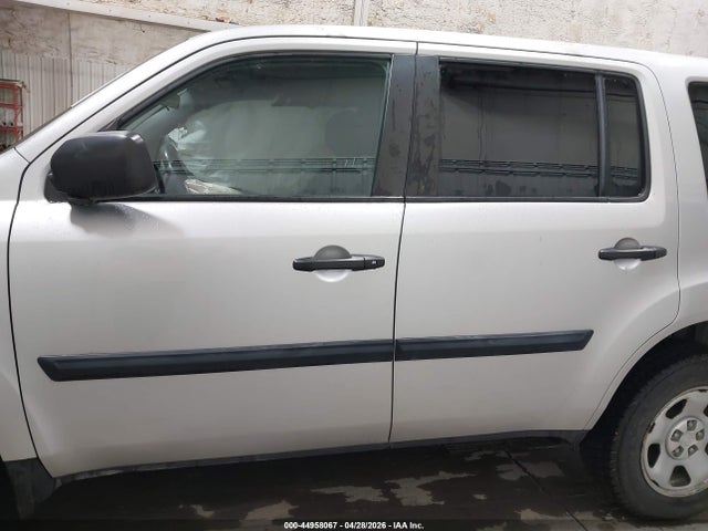 Honda PILOT LX 2014 5FNYF4H28EB047378 Image 13