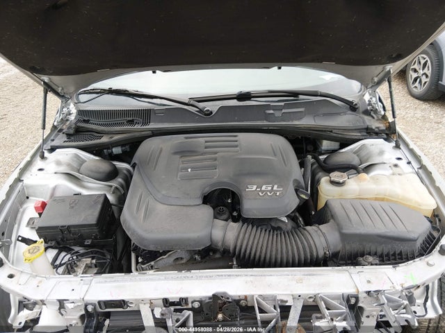 2020 Dodge Challenger Sxt Awd მანქანა იყიდება აუქციონზე, vin: 2C3CDZGG7LH220944, აუქციონის ნომერი: 44958088
