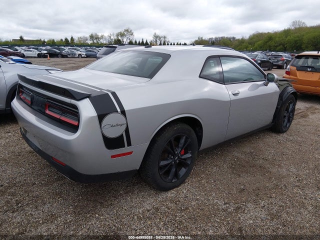 2020 Dodge Challenger Sxt Awd მანქანა იყიდება აუქციონზე, vin: 2C3CDZGG7LH220944, აუქციონის ნომერი: 44958088