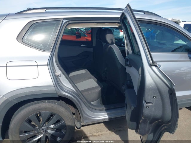 Продажа на аукционе авто 2023 Volkswagen Taos 1.5t S, vin: 3VVCX7B20PM382765, номер лота: 44958094
