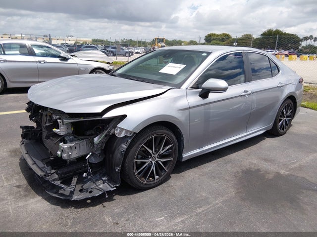 2022 Toyota Camry Se მანქანა იყიდება აუქციონზე, vin: 4T1G11AK5NU719032, აუქციონის ნომერი: 44958099