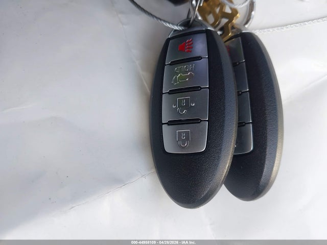 5N1AT2MM4GC868396 Nissan ROGUE SV