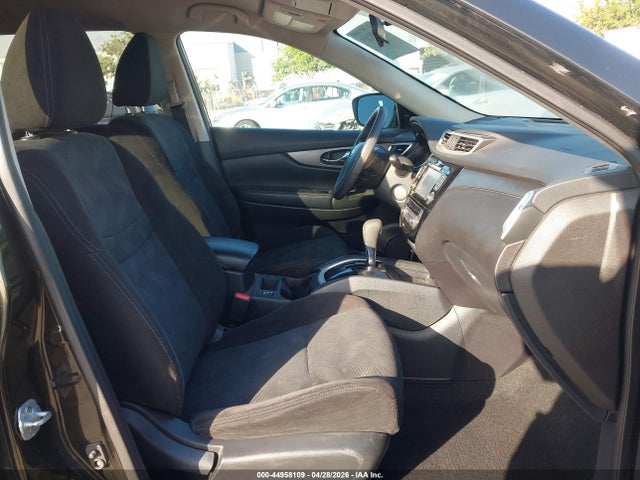 5N1AT2MM4GC868396 Nissan ROGUE SV