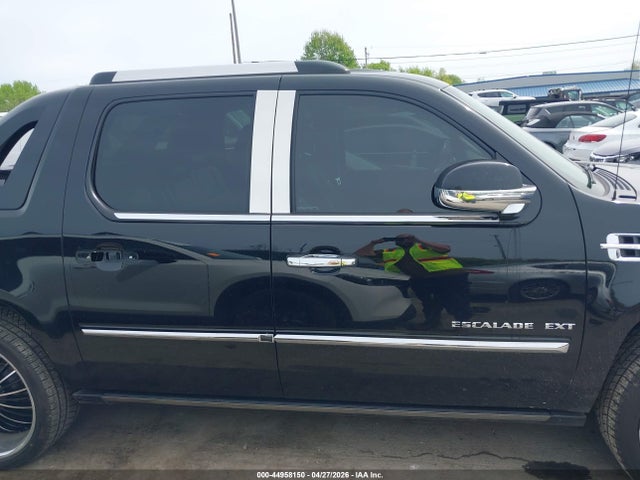 Продажа на аукционе авто 2011 Cadillac Escalade Ext Premium, vin: 3GYT4NEF8BG166481, номер лота: 44958150