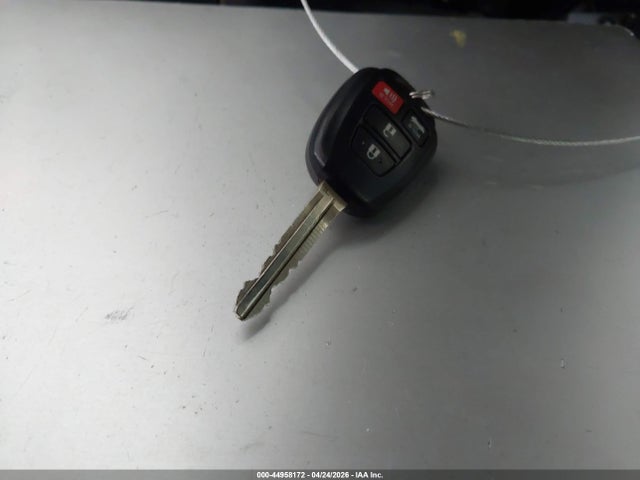 5YFBURHE8FP337421 Toyota Corolla Le Plus