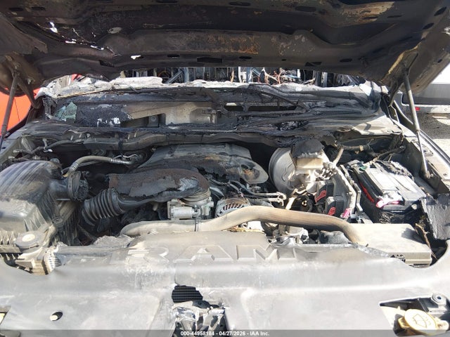 44958184 :رقم المزاد ، 1C6SRFFT6NN305300 vin ، 2022 Ram 1500 Big Horn  4x4 5'7 Box مزاد بيع
