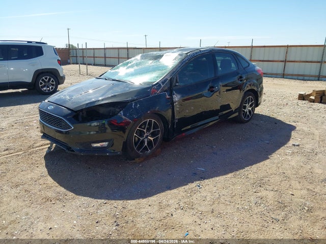 Ford FOCUS SE 2016 1FADP3F29GL252948 Image 2
