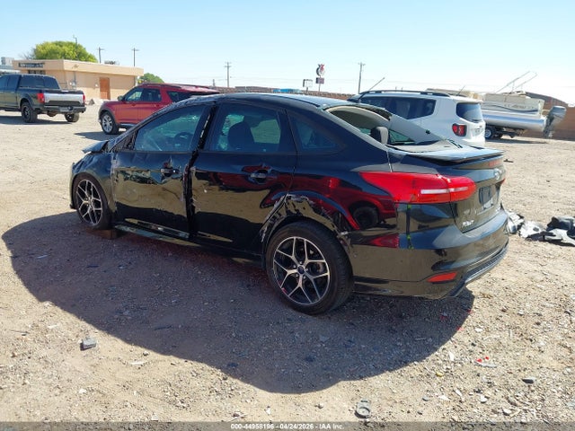 Ford FOCUS SE 2016 1FADP3F29GL252948 Image 3
