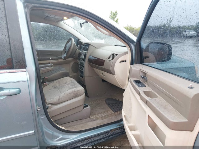 Продажа на аукционе авто 2010 Chrysler Town & Country Lx, vin: 2A4RR4DE9AR150040, номер лота: 44958219
