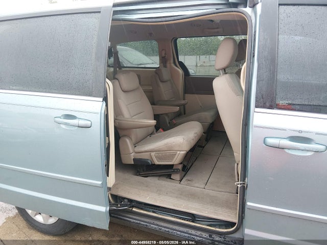 Продажа на аукционе авто 2010 Chrysler Town & Country Lx, vin: 2A4RR4DE9AR150040, номер лота: 44958219