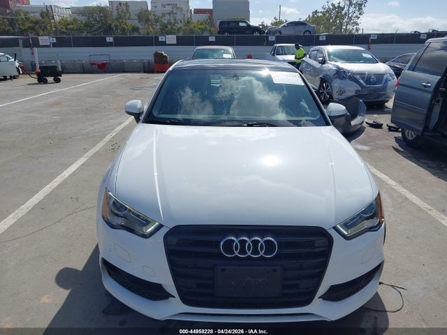 44958228 :رقم المزاد ، WAUA7GFF0G1072452 vin ، 2016 Audi A3 1.8t Premium مزاد بيع