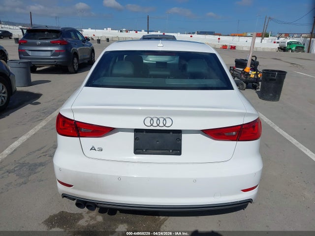 44958228 :رقم المزاد ، WAUA7GFF0G1072452 vin ، 2016 Audi A3 1.8t Premium مزاد بيع