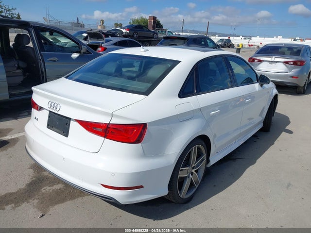 44958228 :رقم المزاد ، WAUA7GFF0G1072452 vin ، 2016 Audi A3 1.8t Premium مزاد بيع