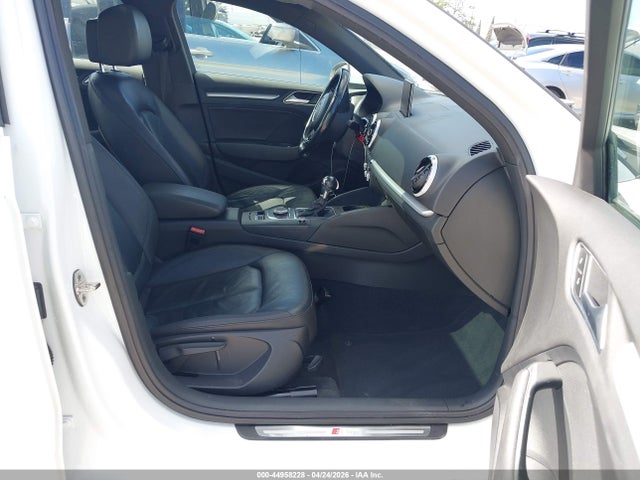 44958228 :رقم المزاد ، WAUA7GFF0G1072452 vin ، 2016 Audi A3 1.8t Premium مزاد بيع