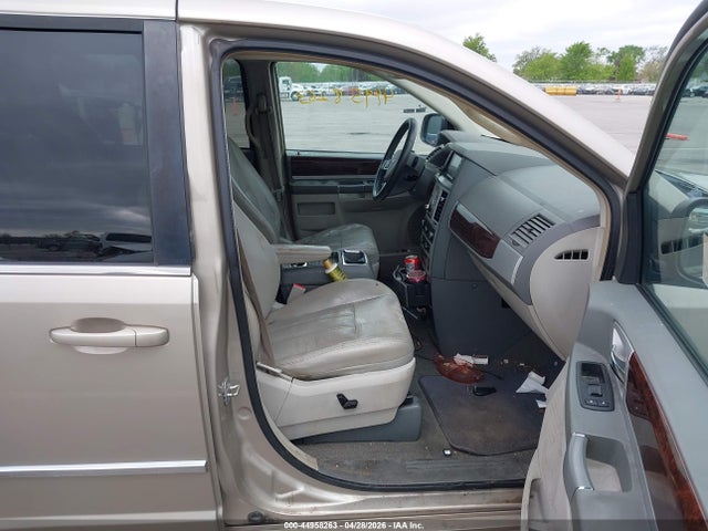 Auction sale of the 2009 Chrysler Town & Country Touring, vin: 2A8HR54X89R645987, lot number: 44958263