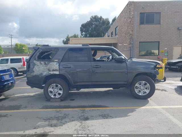 Toyota 4RUNNER SR5 2023 JTEEU5JR0P5302823 Image 30