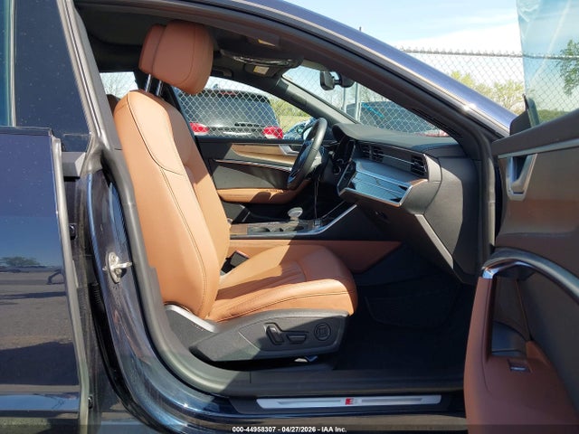 2024 Audi A7 Sportback Premium Plus 55 Tfsi Quattro S Tronic მანქანა იყიდება აუქციონზე, vin: WAUU2BF22RN060911, აუქციონის ნომერი: 44958307