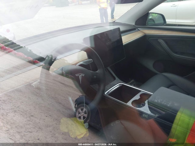 44958411 :رقم المزاد ، 7SAYGDEE4RA271068 vin ، 2024 Tesla Model Y Long Range Dual Motor All-wheel Drive مزاد بيع