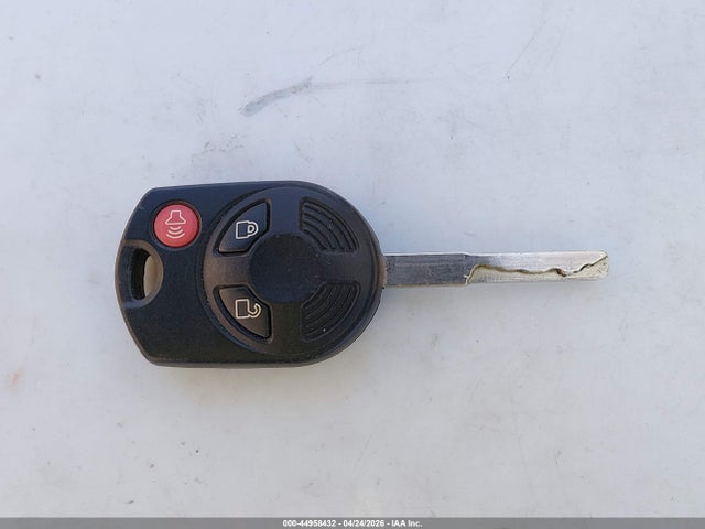 1FMCU0G73GUA21914 Ford ESCAPE SE