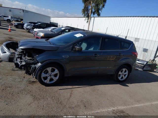 1FMCU0G73GUA21914 Ford ESCAPE SE