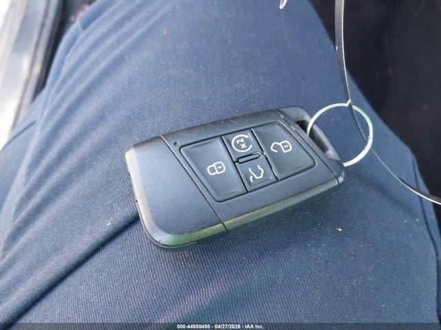 44958498 :رقم المزاد ، 3VWE57BU4LM098349 vin ، 2020 Volkswagen Jetta 1.4t Sel مزاد بيع
