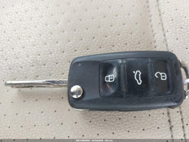 44958592 :رقم المزاد ، 3VWDB7AJ1JM213157 vin ، 2018 Volkswagen Jetta 1.4t Se/1.4t Wolfsburg Edition مزاد بيع