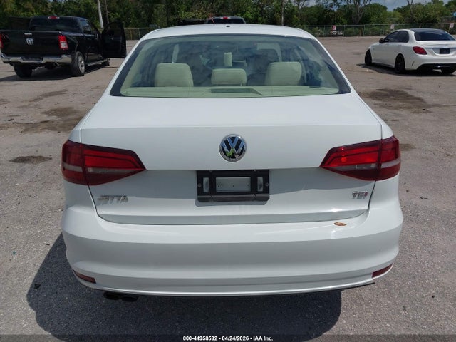 44958592 :رقم المزاد ، 3VWDB7AJ1JM213157 vin ، 2018 Volkswagen Jetta 1.4t Se/1.4t Wolfsburg Edition مزاد بيع