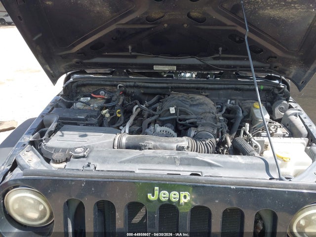 2013 Jeep Wrangler Unlimited Sport მანქანა იყიდება აუქციონზე, vin: 1C4BJWDG1DL698364, აუქციონის ნომერი: 44958607