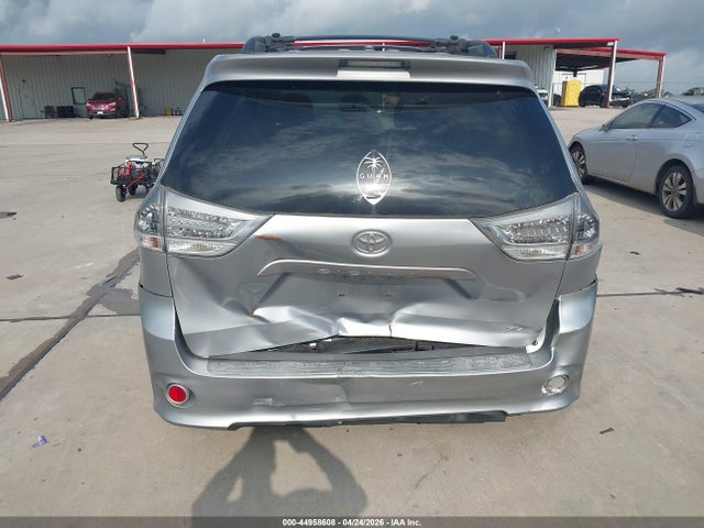 Продажа на аукционе авто 2011 Toyota Sienna Se, vin: 5TDXK3DC0BS064831, номер лота: 44958608